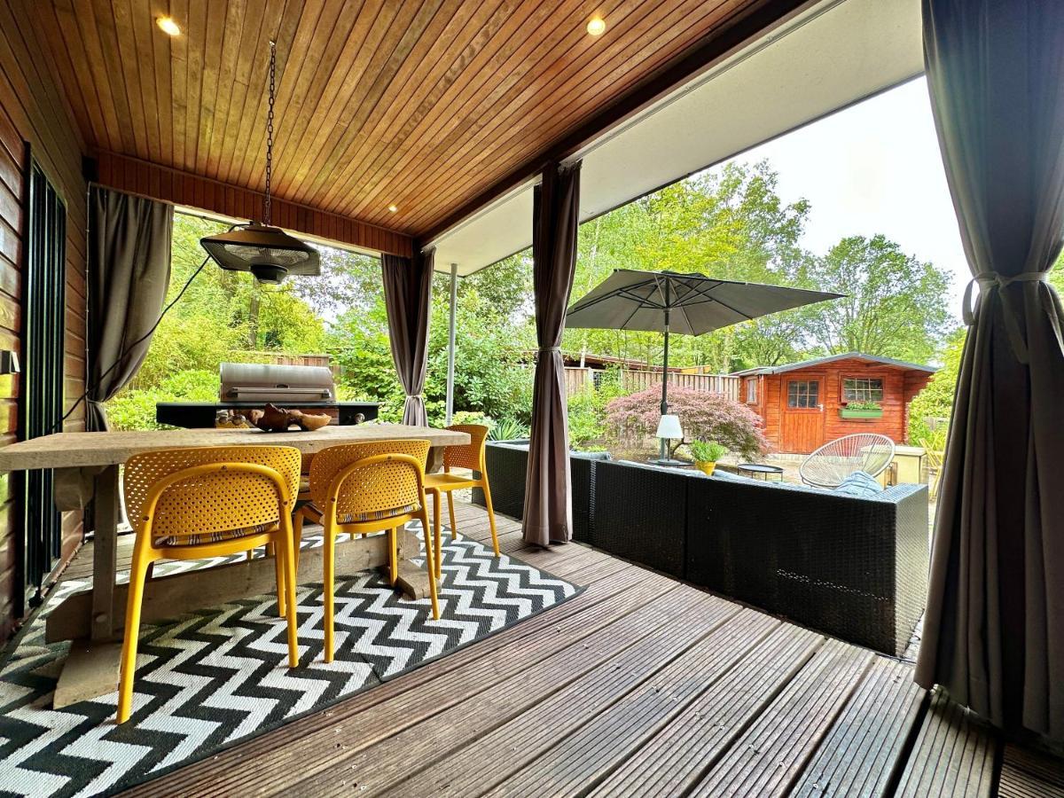 Gezellig Chalet Met 2 Slaapkamers Aan Bosrand Erm Exteriér fotografie